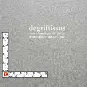 Dégriftissus vous propose ce tissu d'ameublement imitation cuir haut de gamme, épaisse, très résistante, de couleur taupe clair.