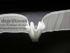 Dégriftissus vous propose cette Rufflette Tousplis Spécial 90 mm qui vous fera une belle tête de rideau, qui va tenir, sans fair
