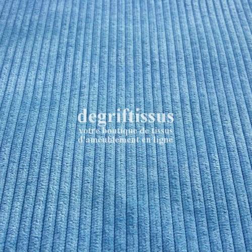 Velours côte bleu ciel Dégriftissus vous propose ce tissu d&#039;ameublement velours fine côte, pour chaises, fauteuils, tête de lit,