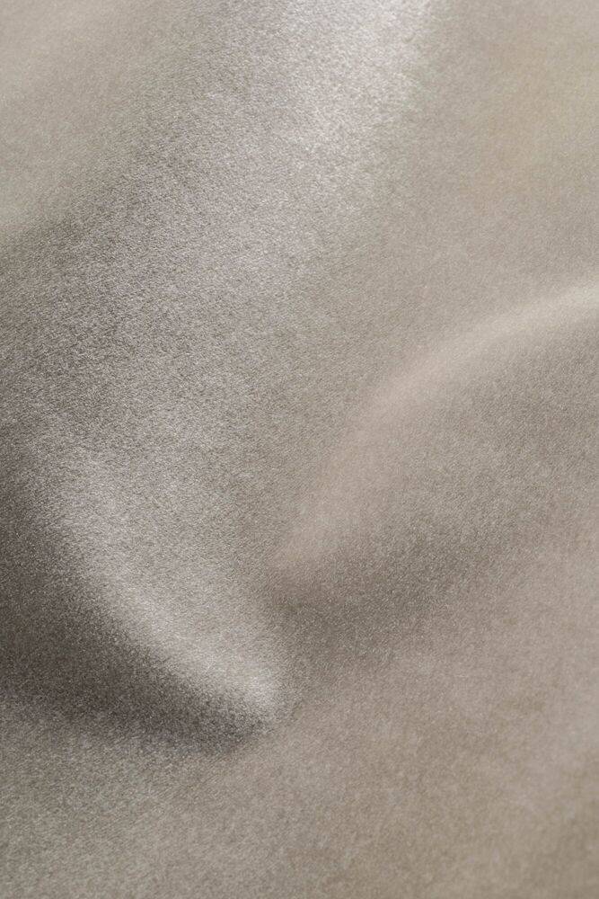 900