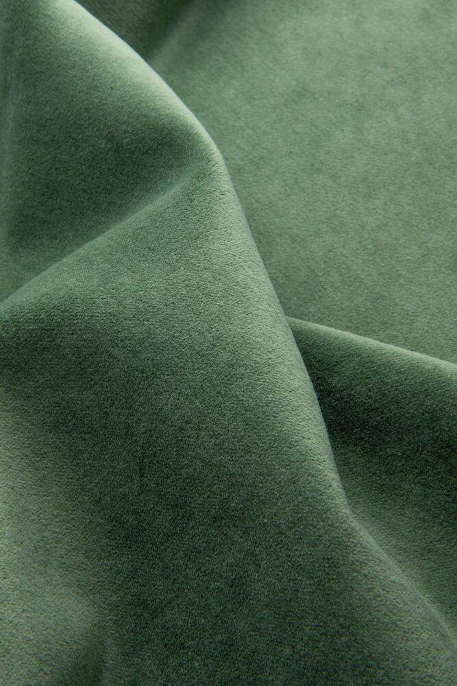 521