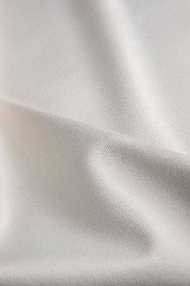 900