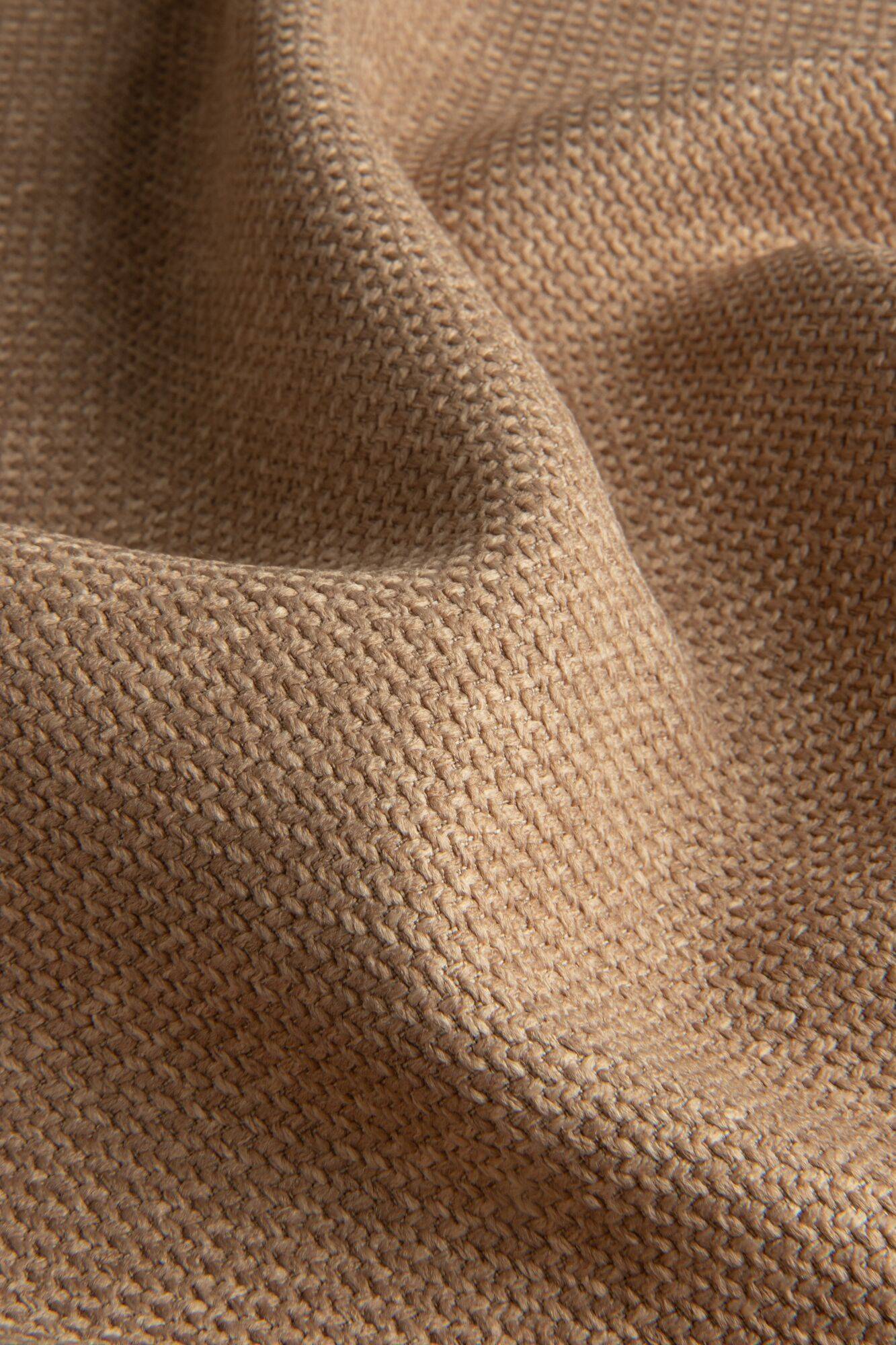 905