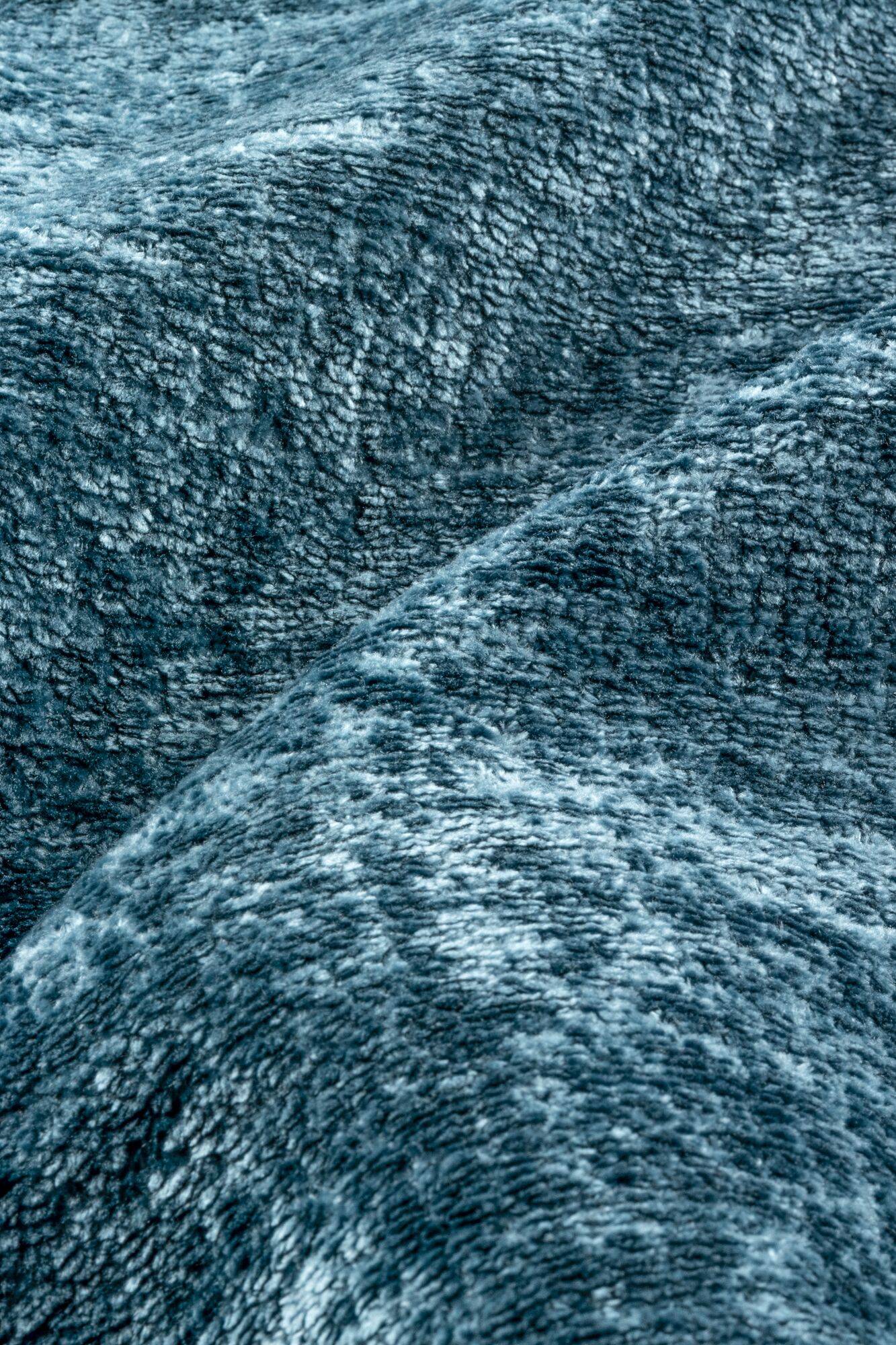 601