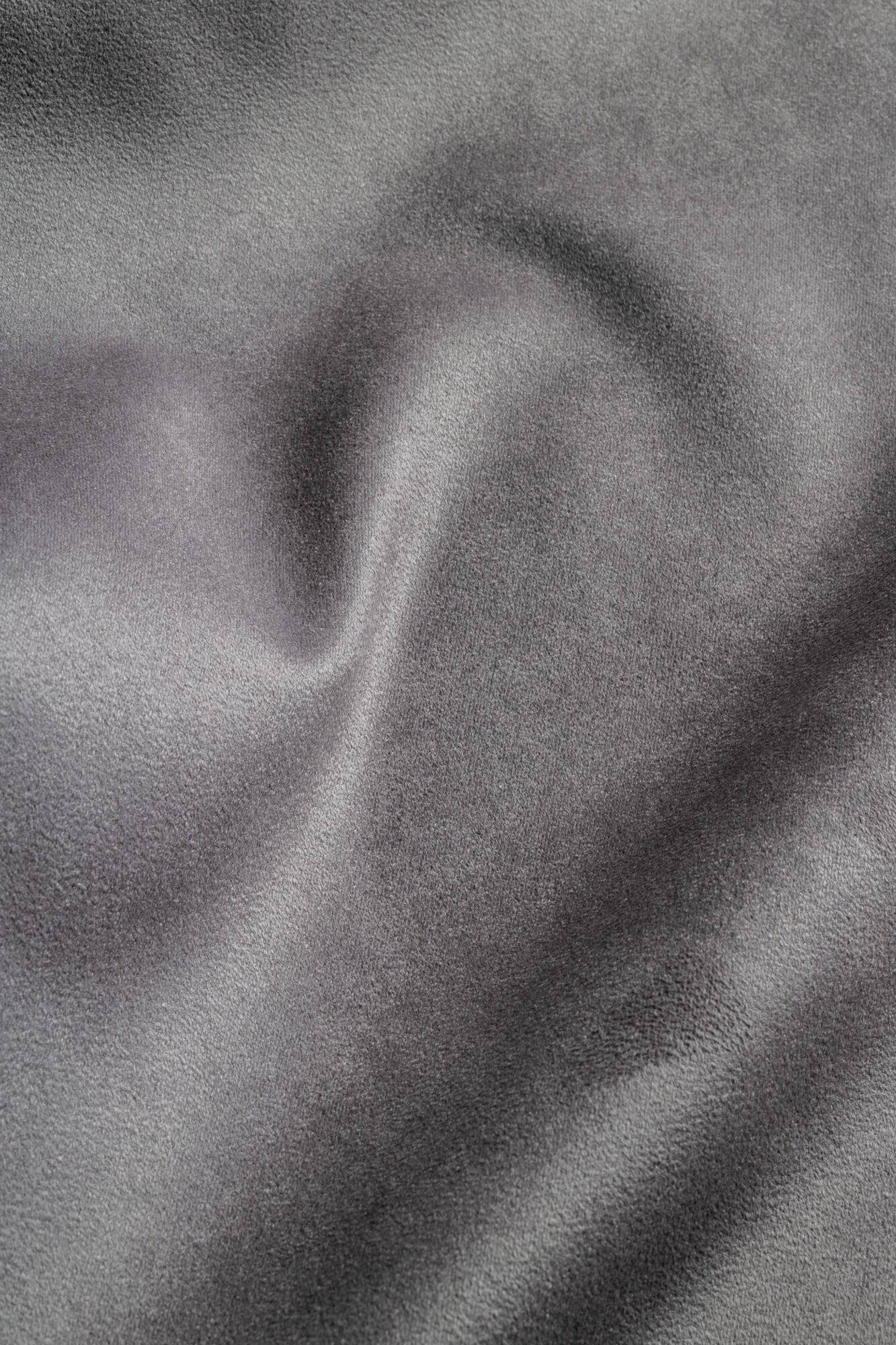 816