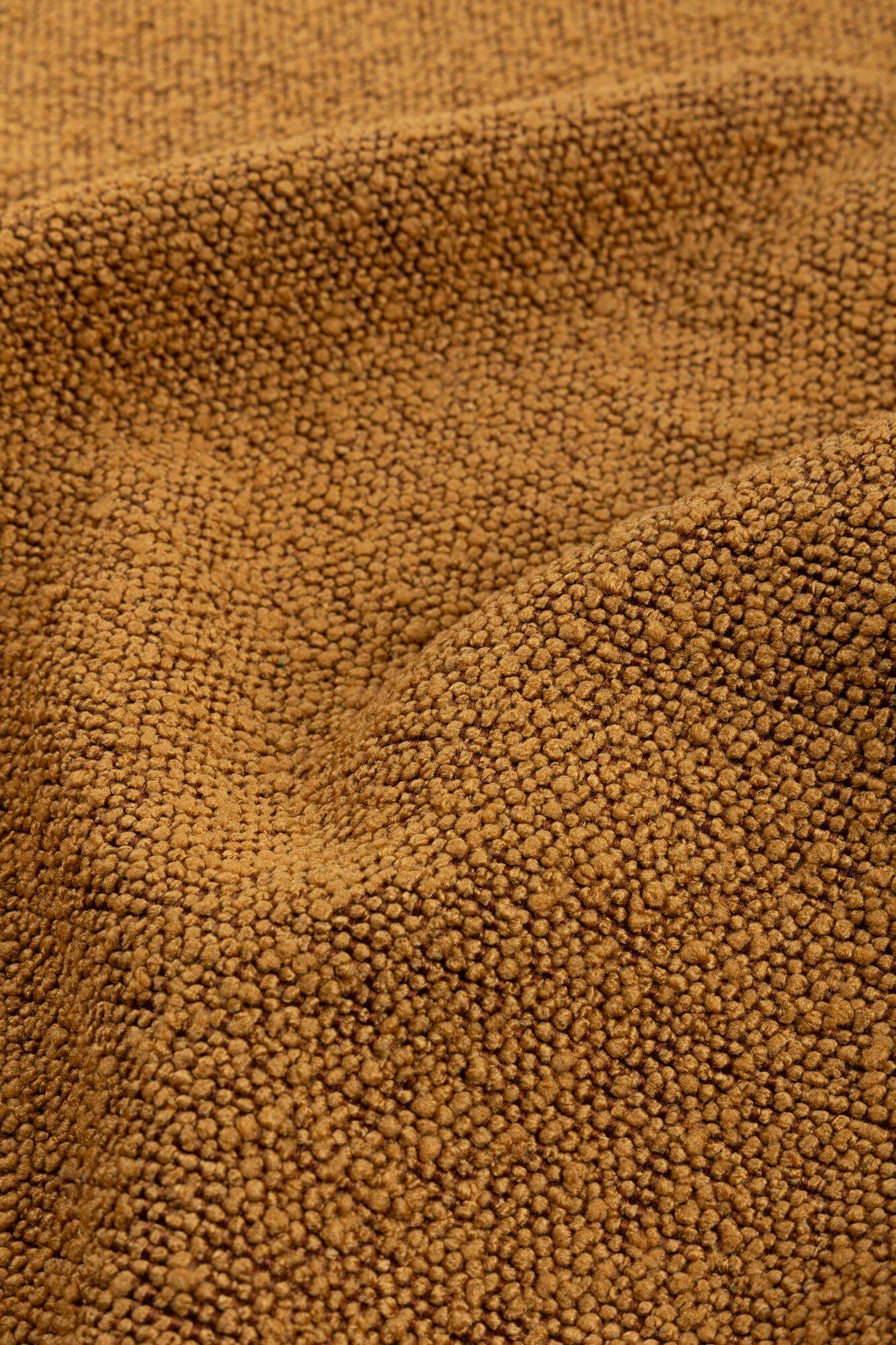 306