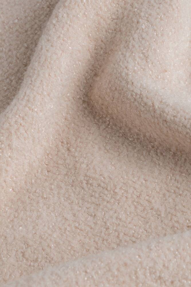 701