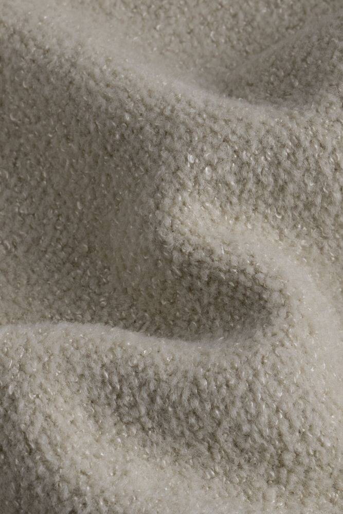 904