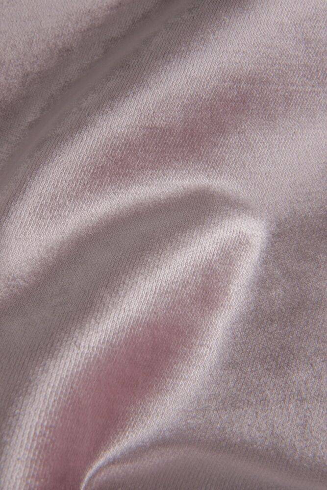 701