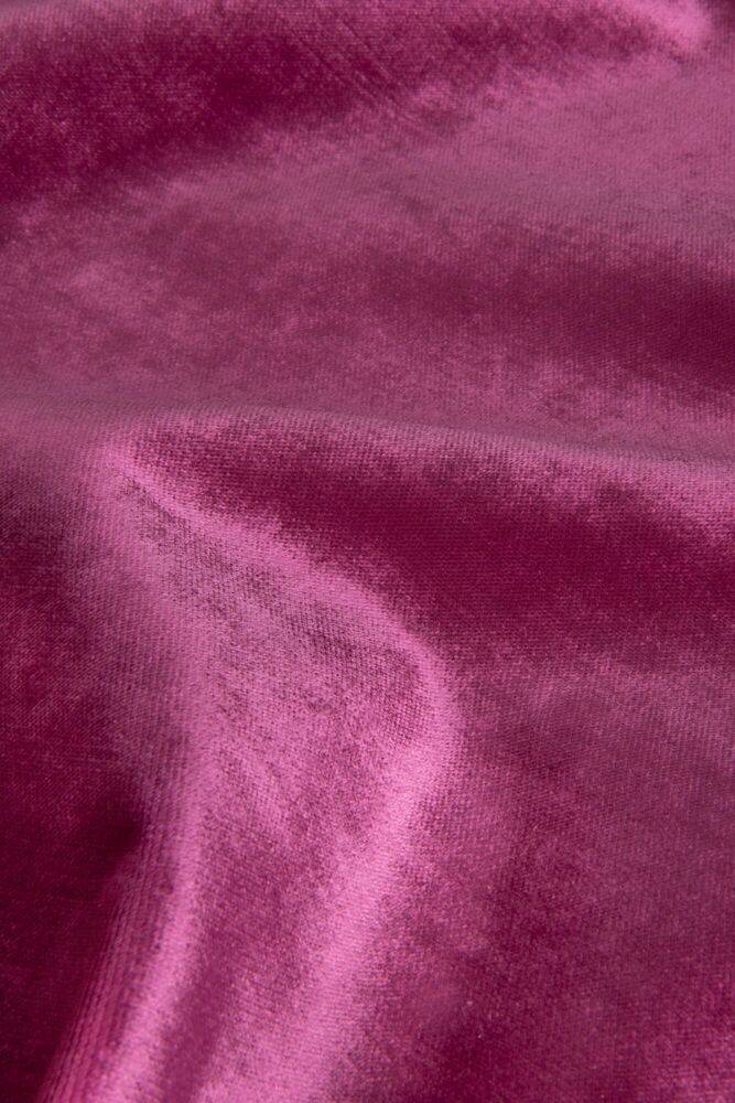 704